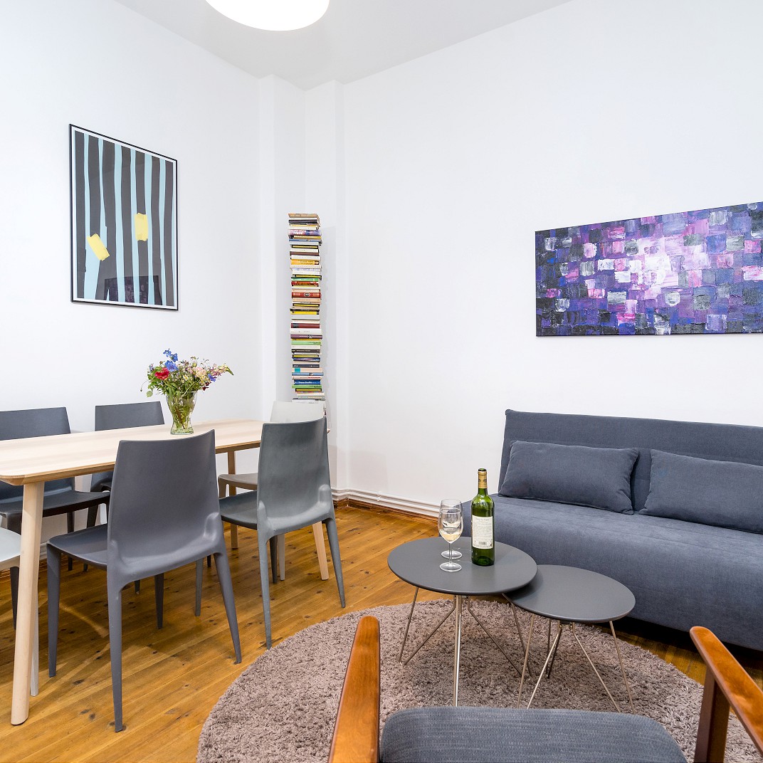 One Bedroom Apartment