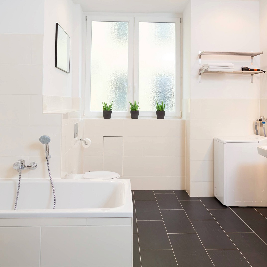 Five Bedroom Connection Apartment