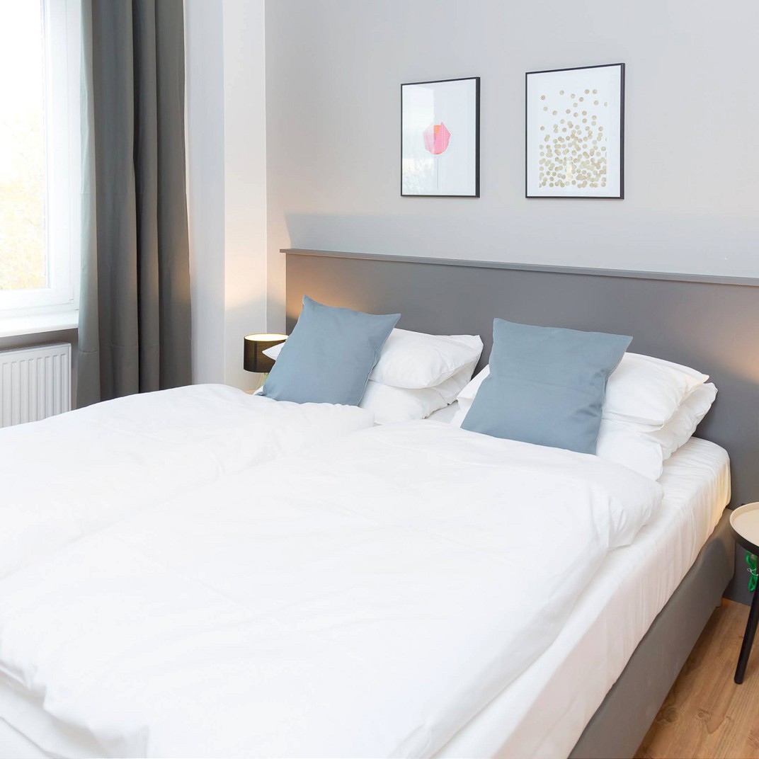 Five Bedroom Connection Apartment