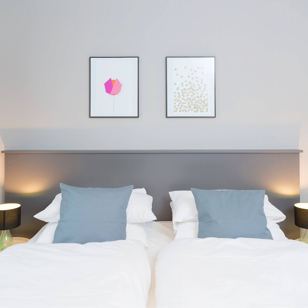 Five Bedroom Connection Apartment